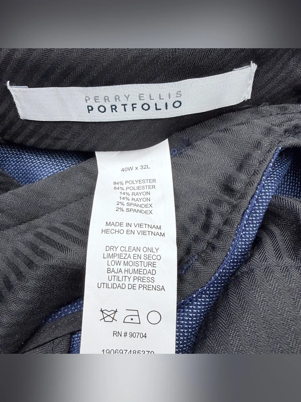 Perry Ellis Portfolio Men's Royal Blue Two-Button Suit, NWT